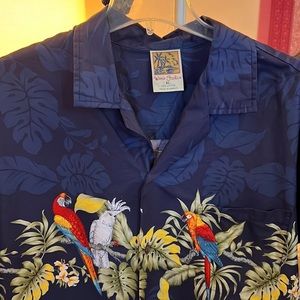 SALE! DEAL! Authentic Hawaiian Made Winnie Fashion Hawaiian Shirt - 100% Cotton